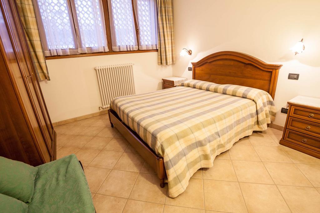 بونتي سول مينشيو Agriturismo Ai Tre Fienili الغرفة الصورة